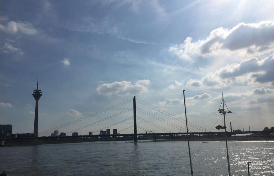 杜塞爾多夫萊茵電視塔.jpg 杜塞爾多夫萊茵電視塔.jpg